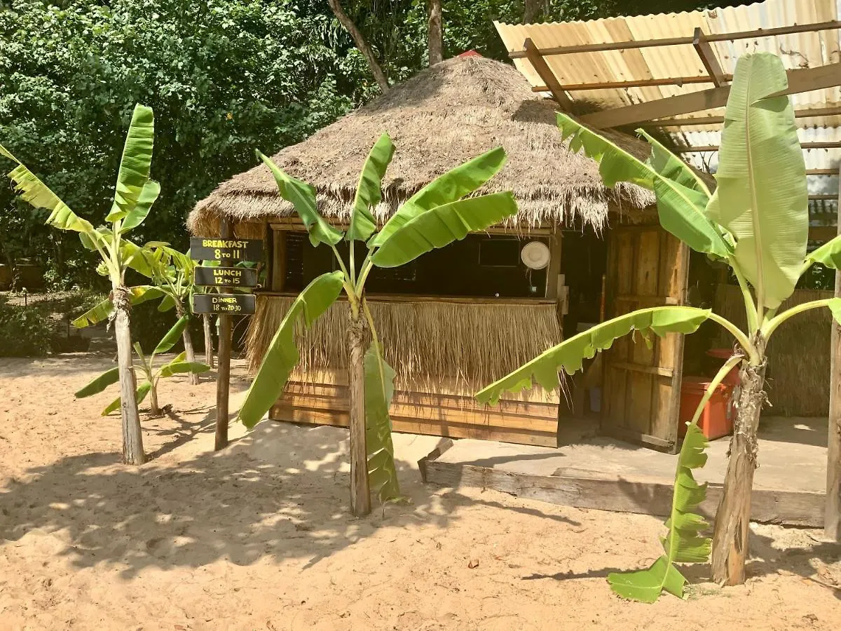 Huba-Huba Hotel Sihanoukville 3*,  Camboya